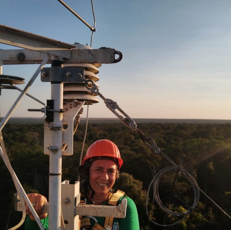 ale-alencar-tower-forest-profile