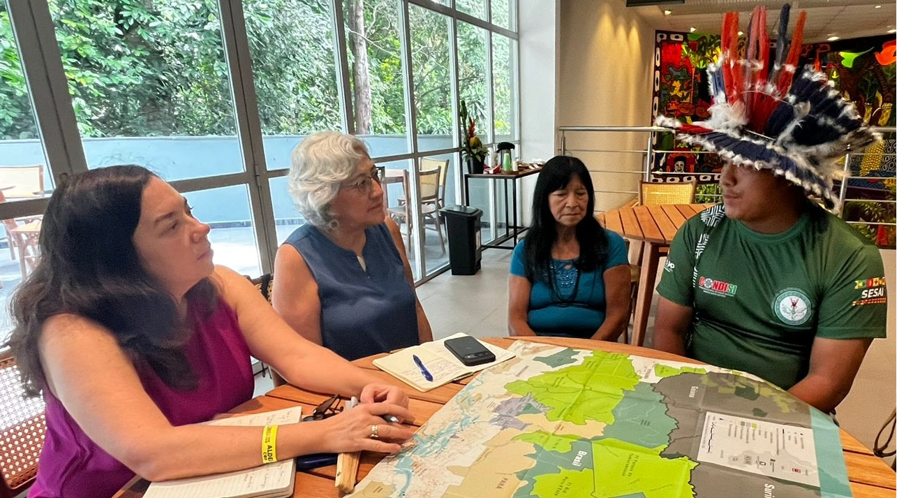 Maria DiGiano, Avecita Chicchón, and Wayamu territory representatives meeting in Belem