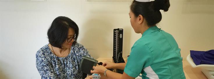 Nurse practitioners less costly than physicians in treating Medicare patients